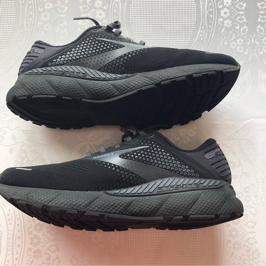 Brooks Adrenaline Black Sneakers Men’s Size 11.5 Cushion Support Running Shoes